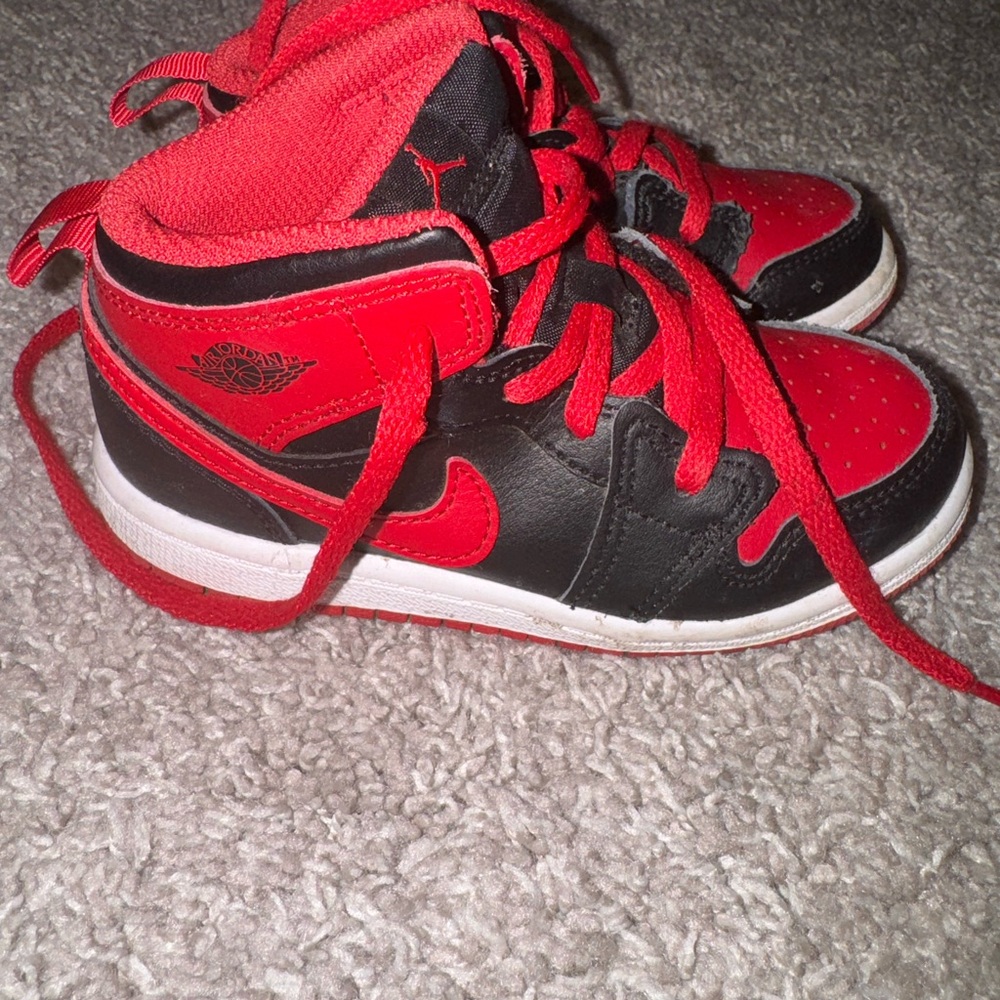 Toddler boy air Jordan Nike dunks